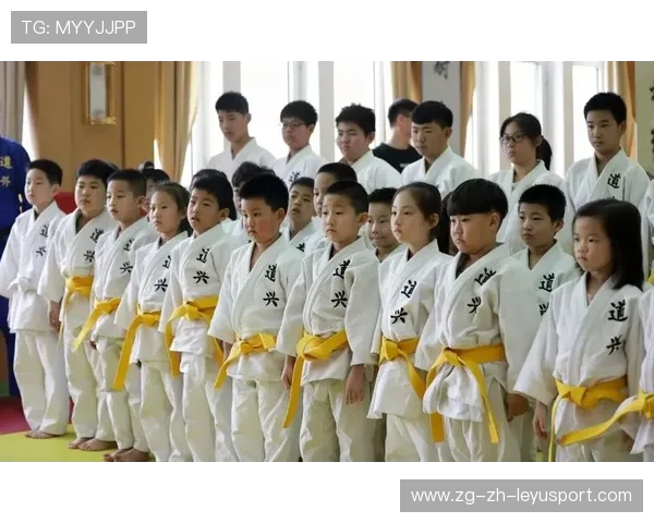 跆拳道学院完善青少年训练营的健康监测与应急预案,跆拳道健身计划 跆拳道学院完善青少年训练营的健康监测与应急预案,跆拳道健身计划